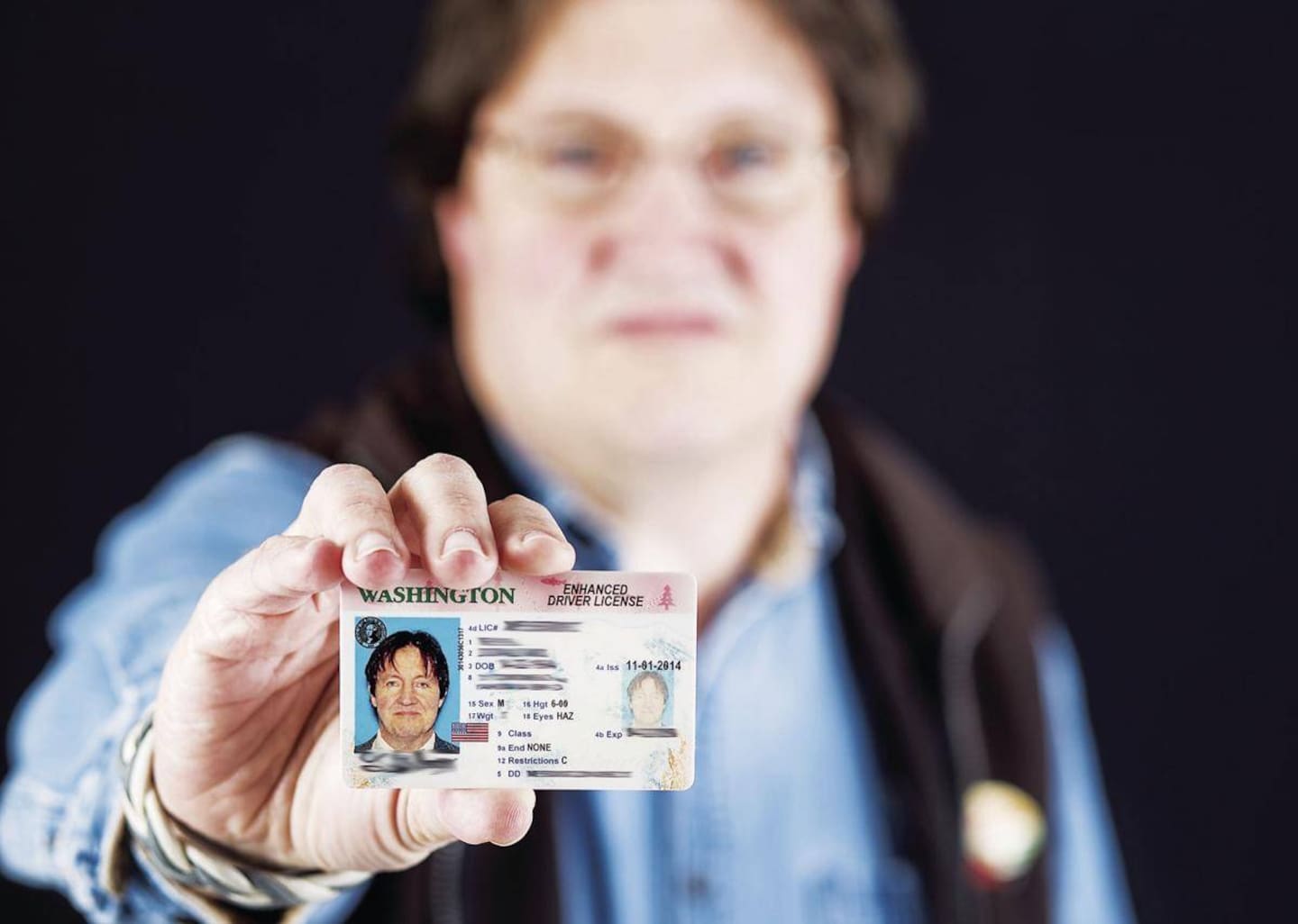 My license. Селфи с ID картой.